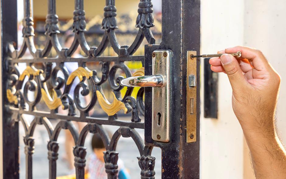 travaux à nos artisans serrurier prix Vitry-sur-Seine
